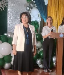 Вручение аттестатов